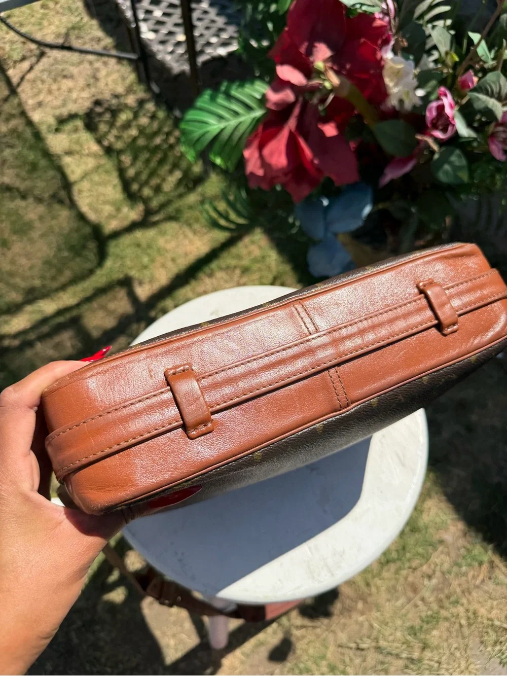 Louis Vuitton Monogram Canvas Messenger Bag in Brown